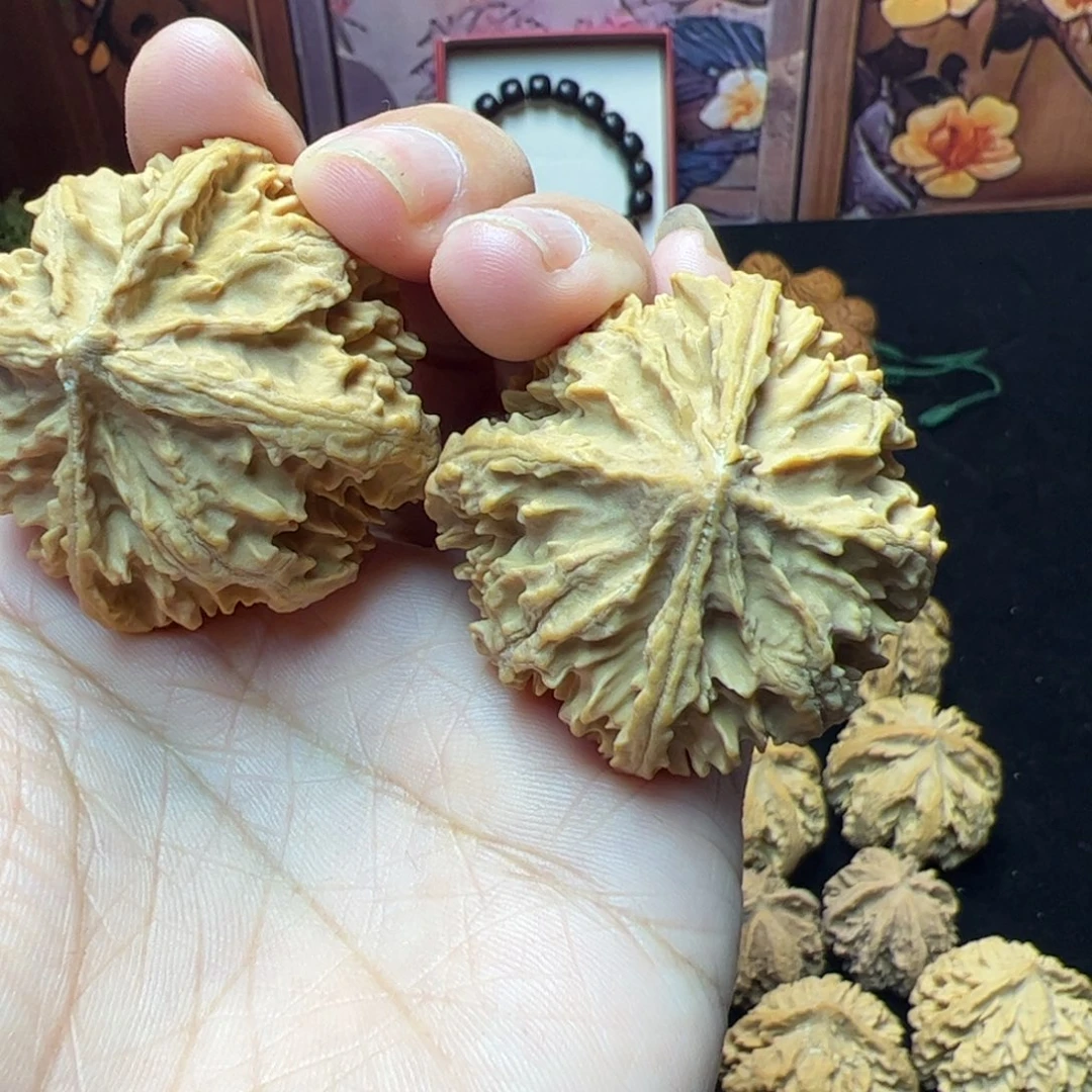 文玩核桃把件霸**哥秦岭野生文玩核桃