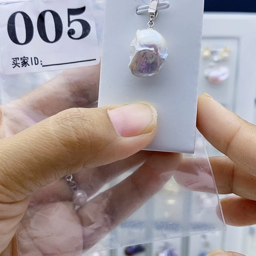 淡水珍珠钛钢颈饰