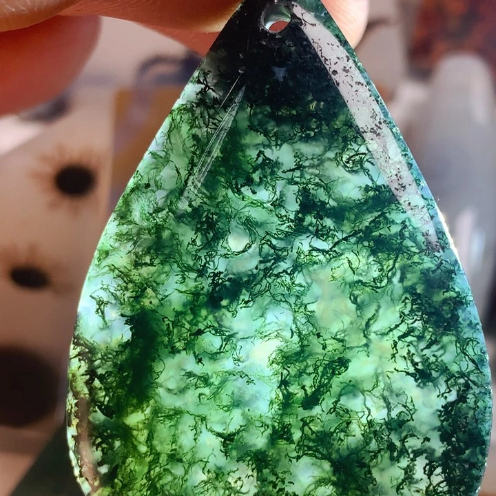 未镶嵌颈饰玛瑙/玉髓小**?