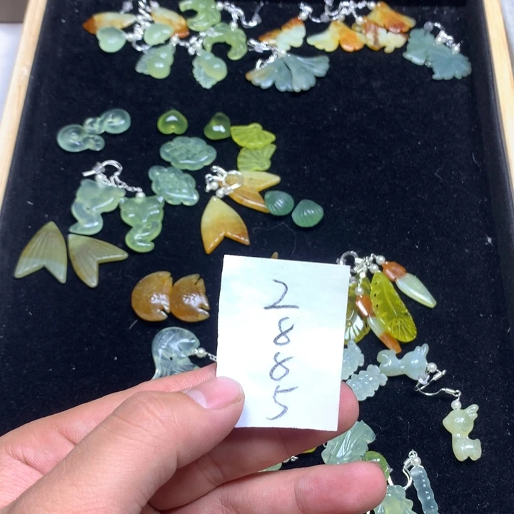 蛇纹石玉耳钉足银镀金镶嵌用****5