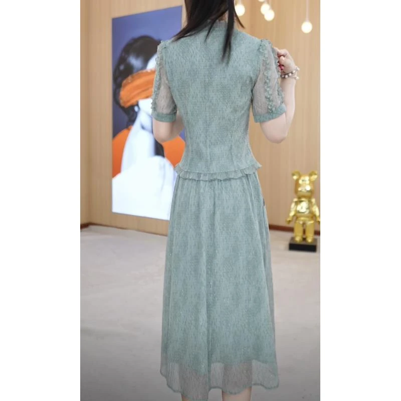 【上衣+半身裙】2025夏季V领设计感气质收腰显瘦舒适两件套套装裙