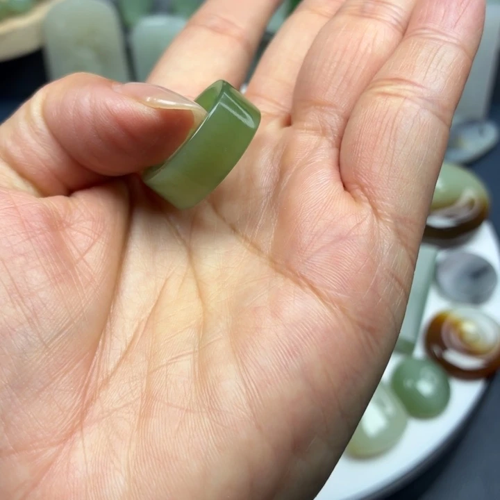 未镶嵌手链和田玉（青玉）