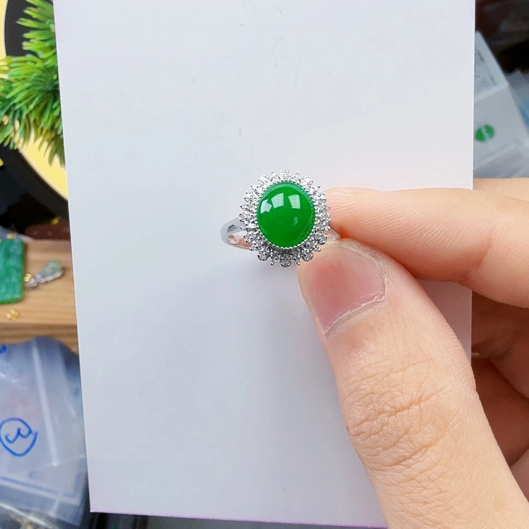 翡翠颈饰18K金镶嵌旺***.一件