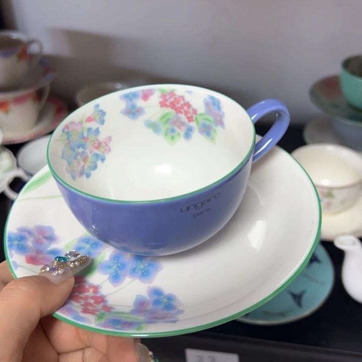 盖碗瓷器直播放漏中