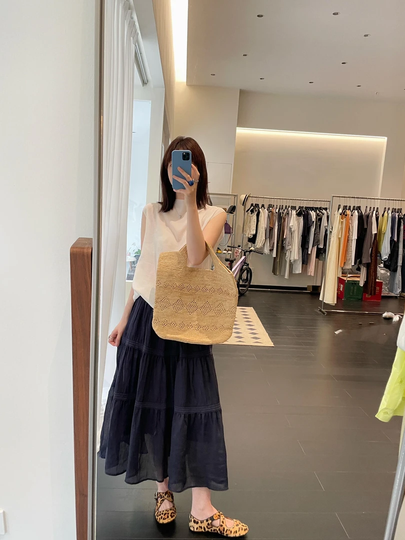 2025夏季新款韩系简约白色无袖气质上衣高腰气质半身裙两件套装