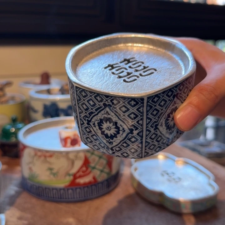 壶承天的作品是由一个