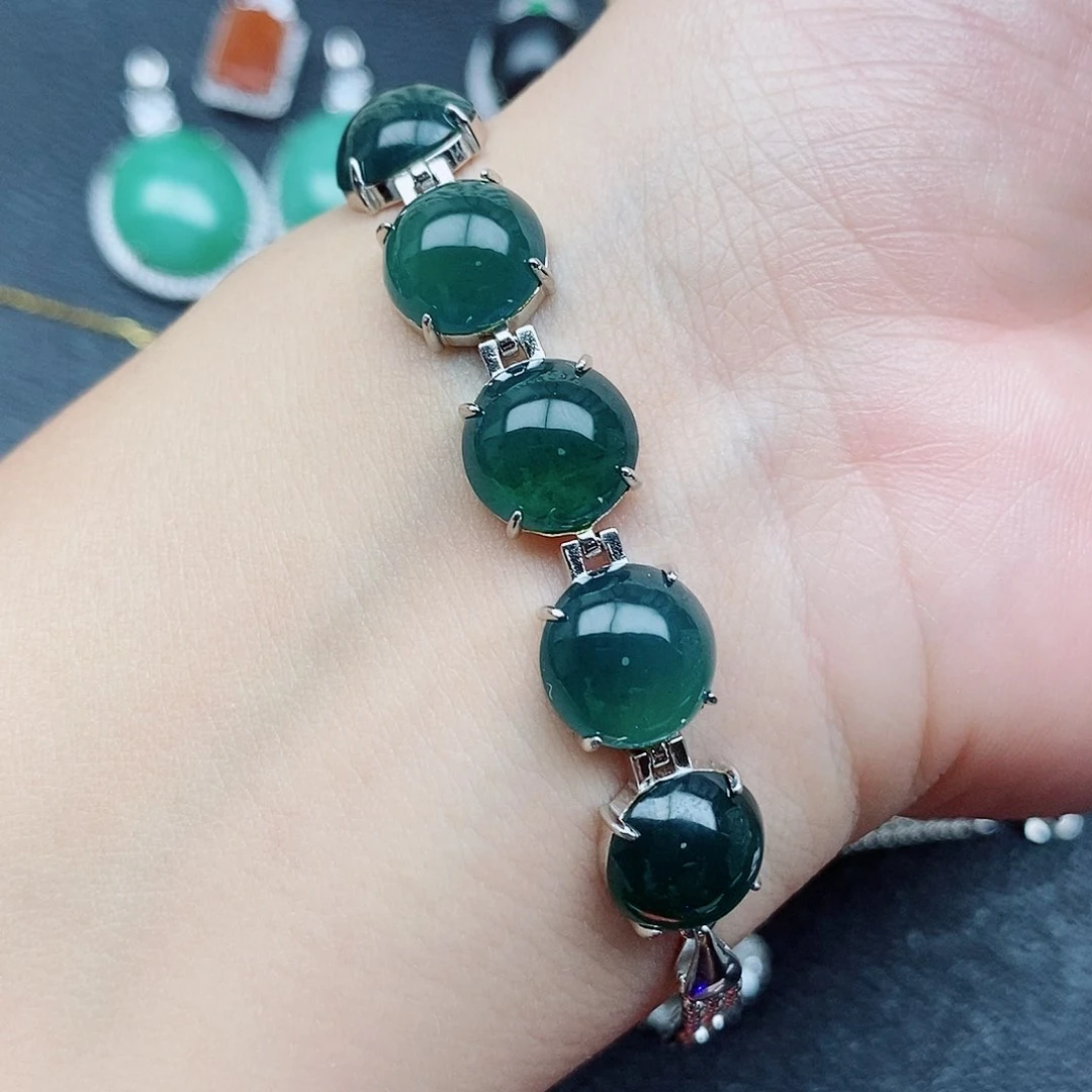 翡翠戒指银S925镶嵌红****的1111111