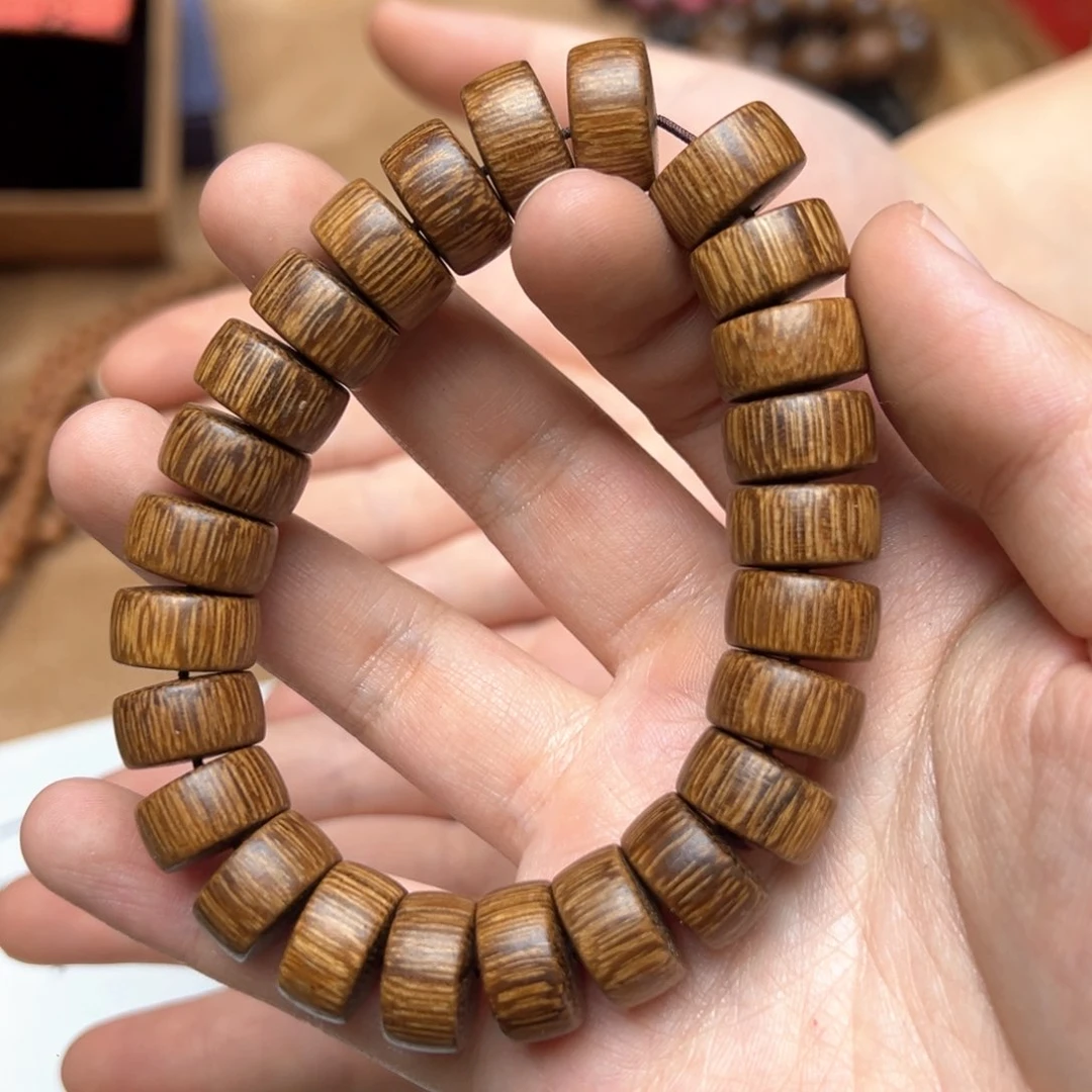 大叶紫檀（黑酸枝木类）