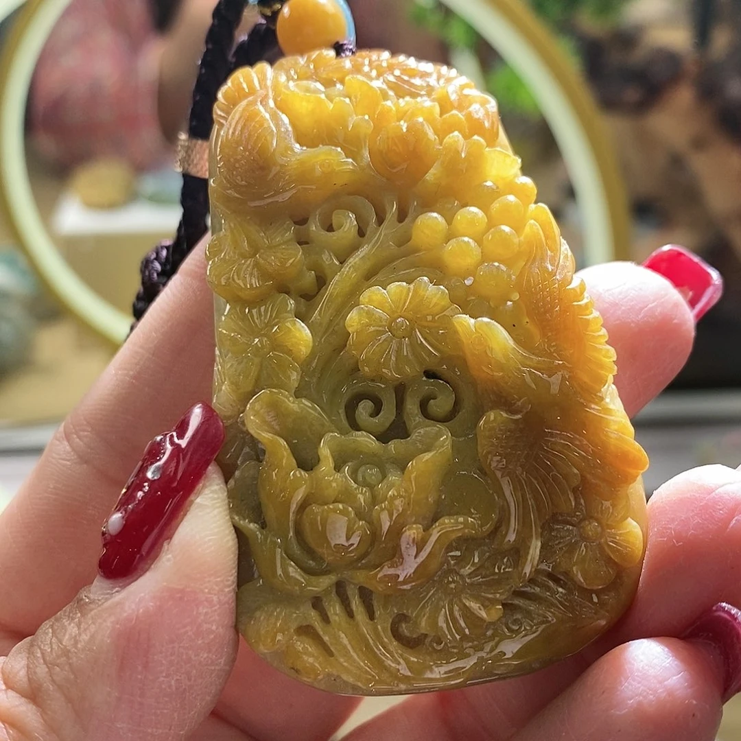 【闪购商品】翡翠颈饰未镶嵌喜上眉梢