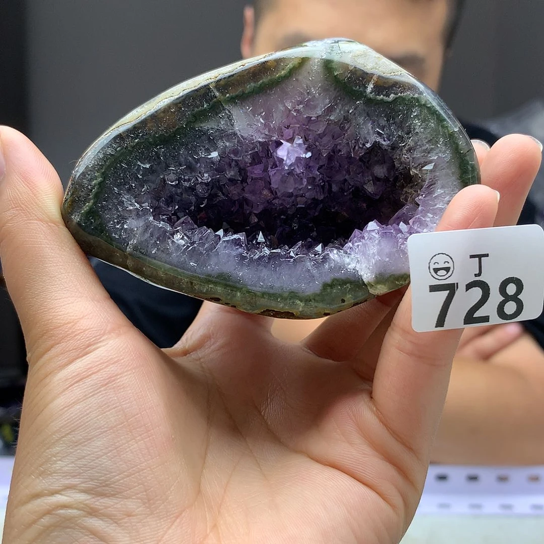 未镶嵌大型摆件（非配饰）水晶