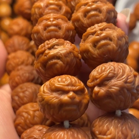 手串猴头核桃天****）舞台