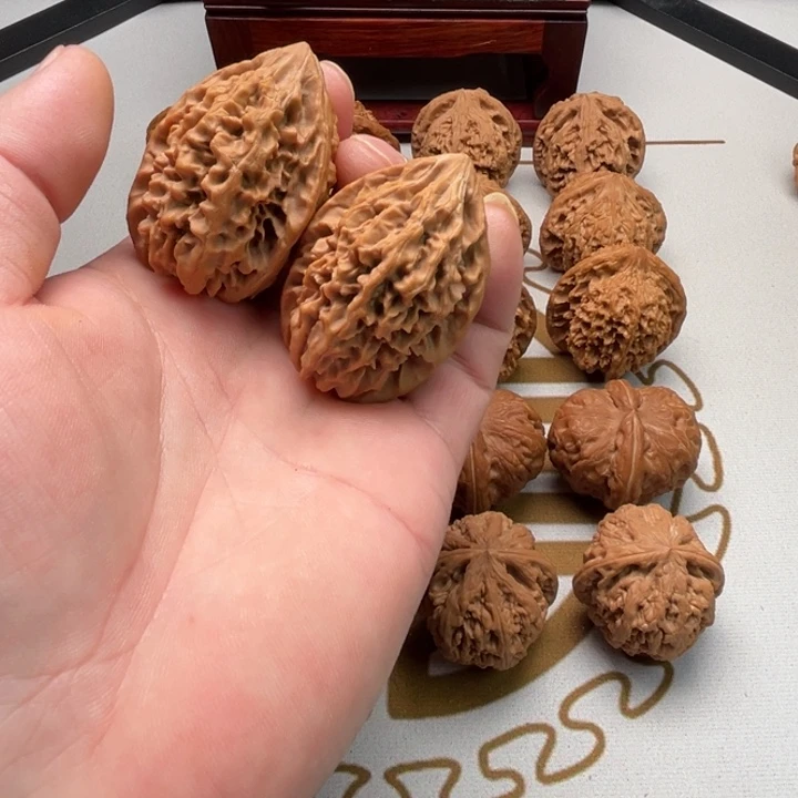 吊坠龙脊菩提全品文玩核桃33招财鼠