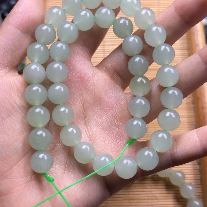 *****和田玉未镶嵌手链
