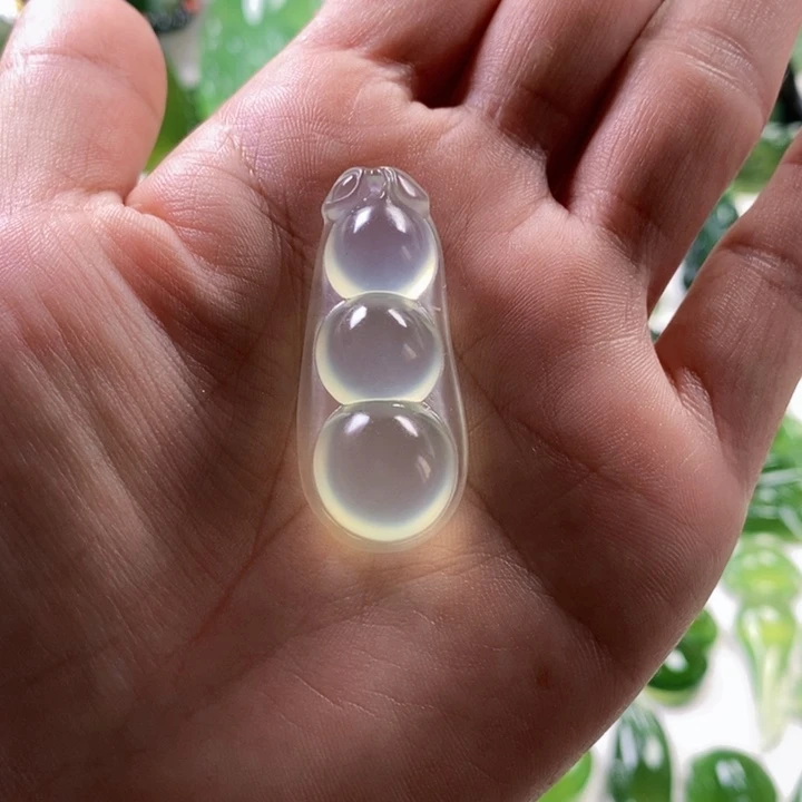 未镶嵌蛇纹石玉颈饰