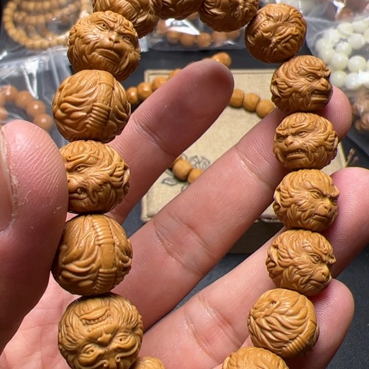 猴头核桃手串咯咯