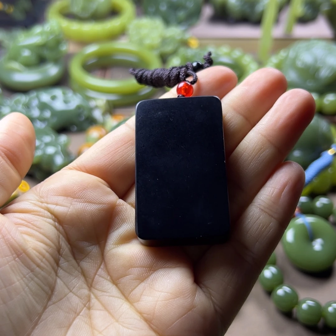 岫岩老玉（透闪石质玉）未镶嵌挂件