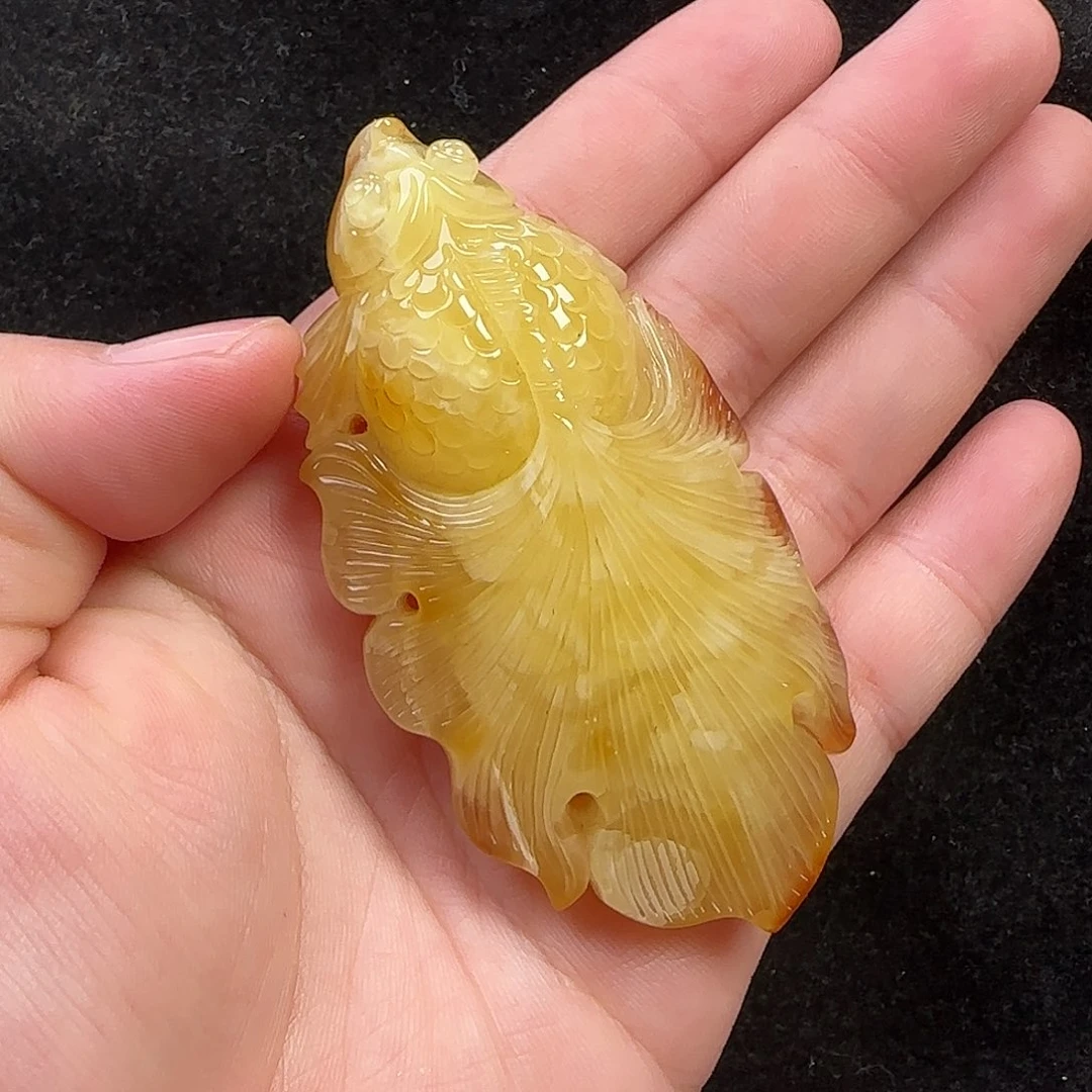 蜜蜡未镶嵌珠宝奇石