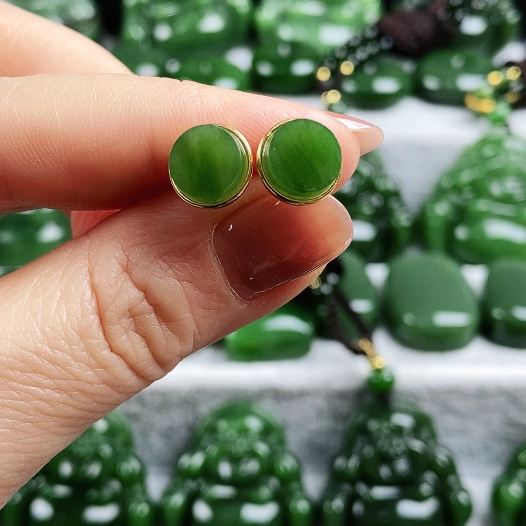 颈饰未镶嵌和田玉（碧玉）
