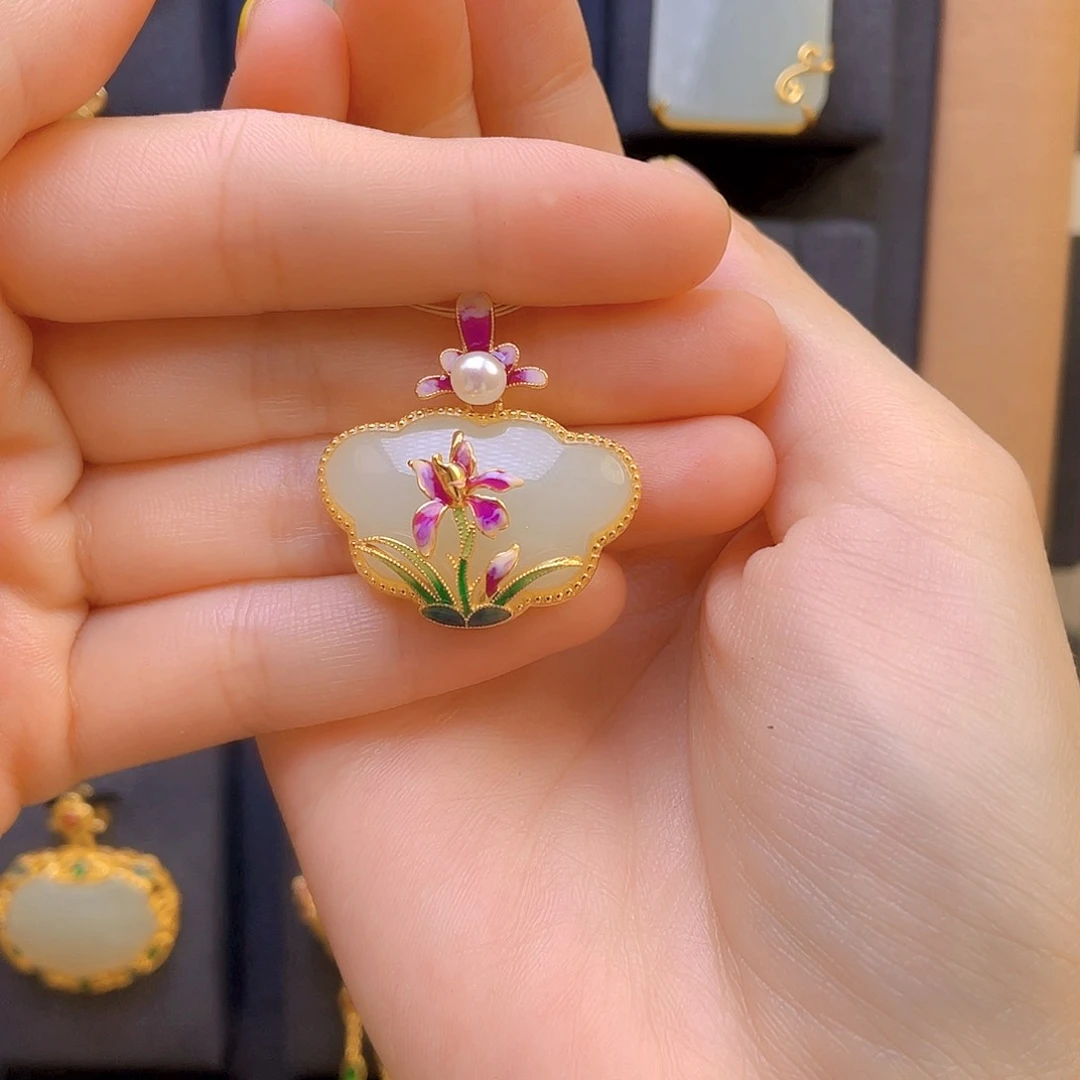 和田玉颈饰银S925镀金镶嵌