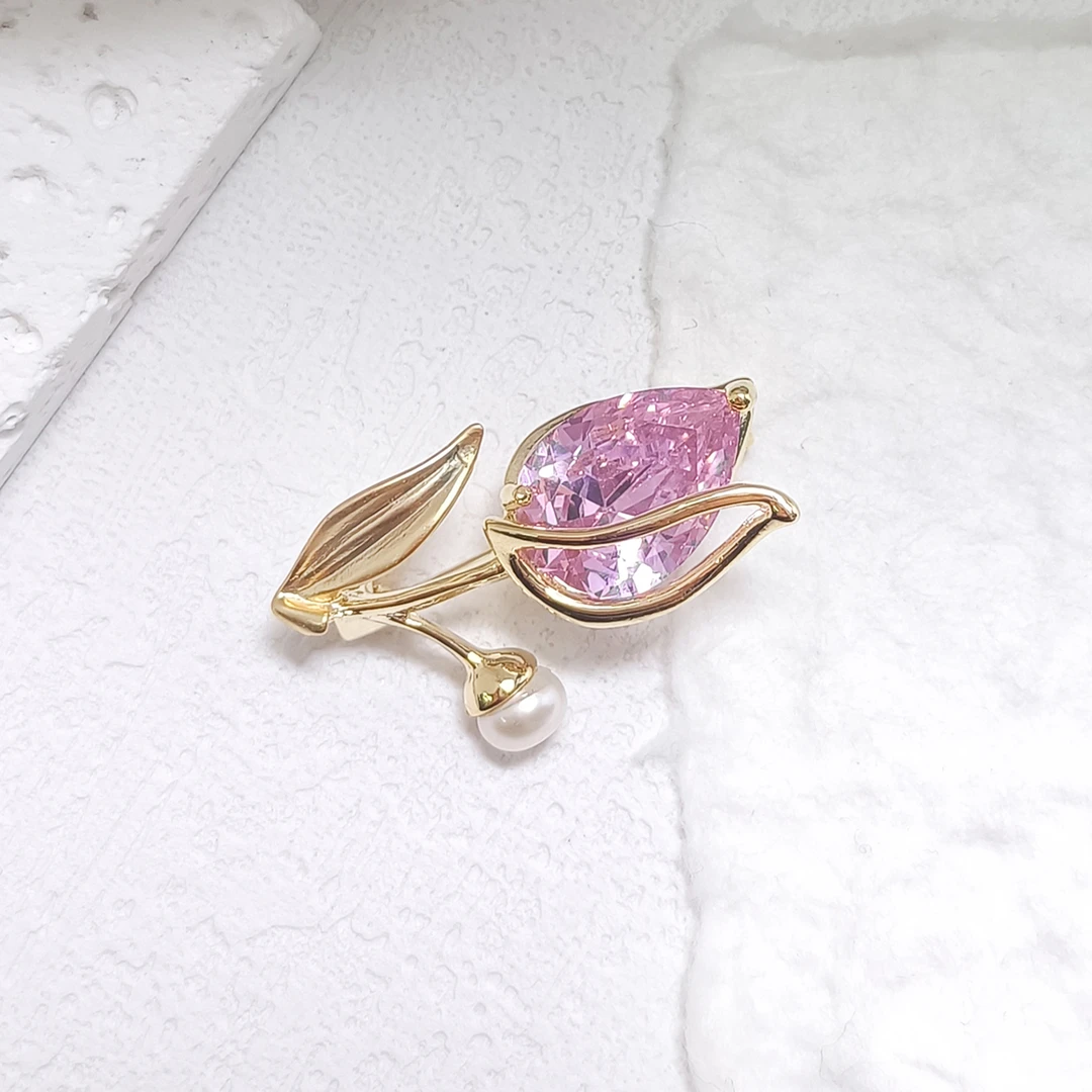 铜合金合成锆石胸针 WASLX-000116 【粉露晨露】 胸针轻奢百搭精致