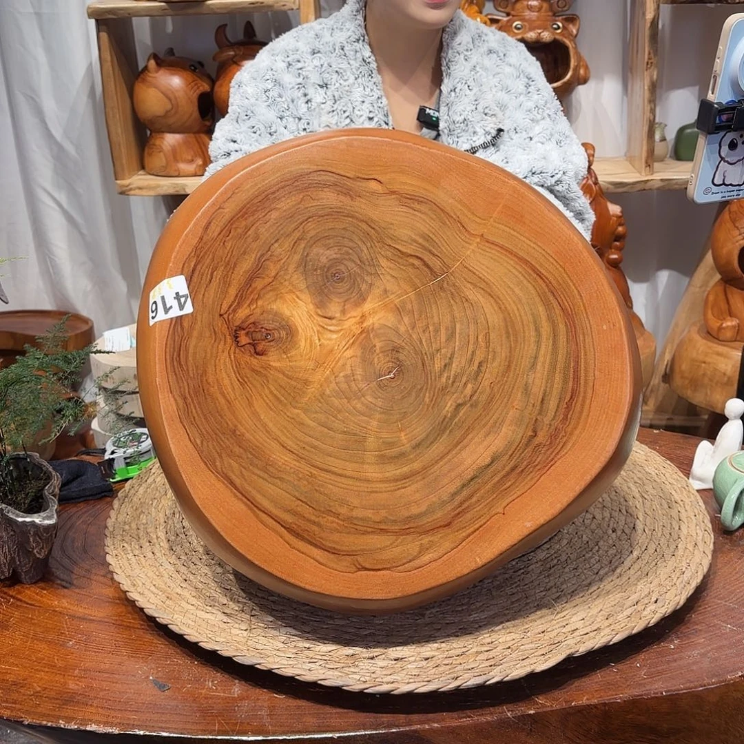 香樟木根雕凳子一物一拍编号416长38宽36高25