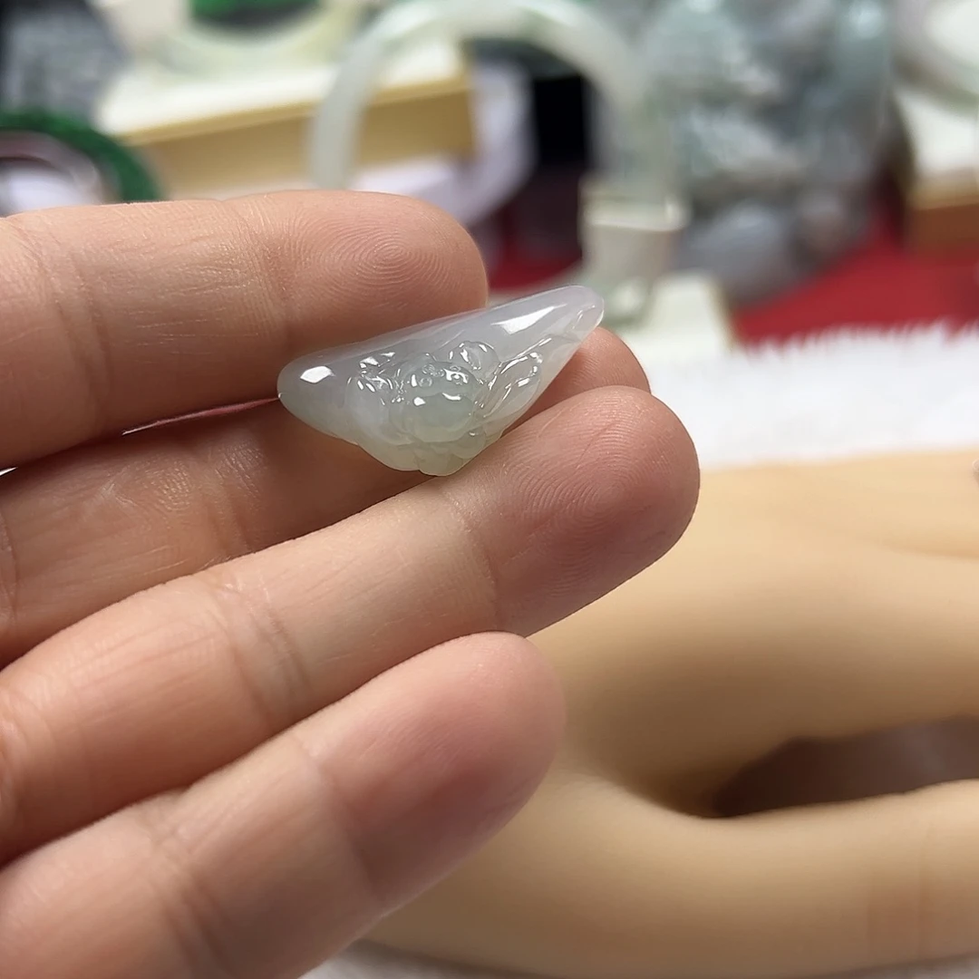 颈饰未镶嵌翡翠缅甸天然小花吊坠