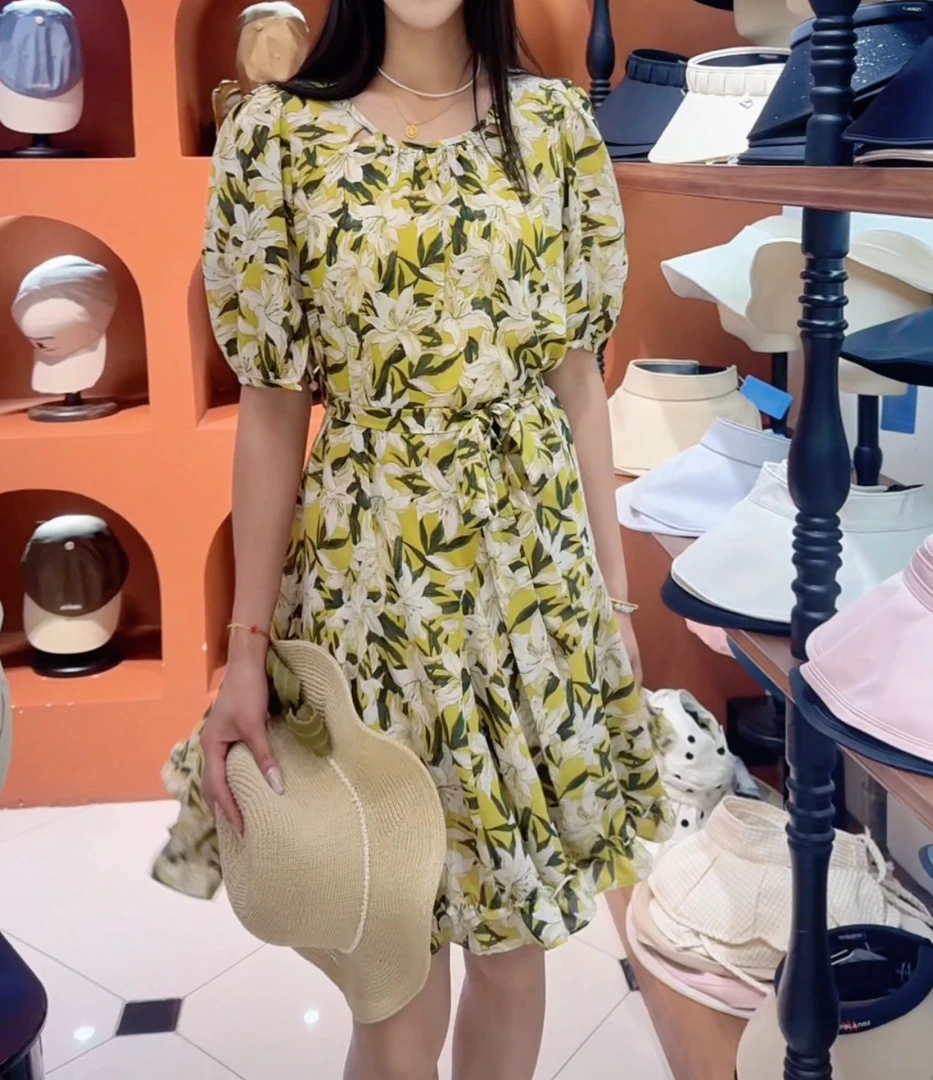 夏季新款收腰显瘦法式碎花A字连衣裙小个子气质甜美裙子时尚休闲