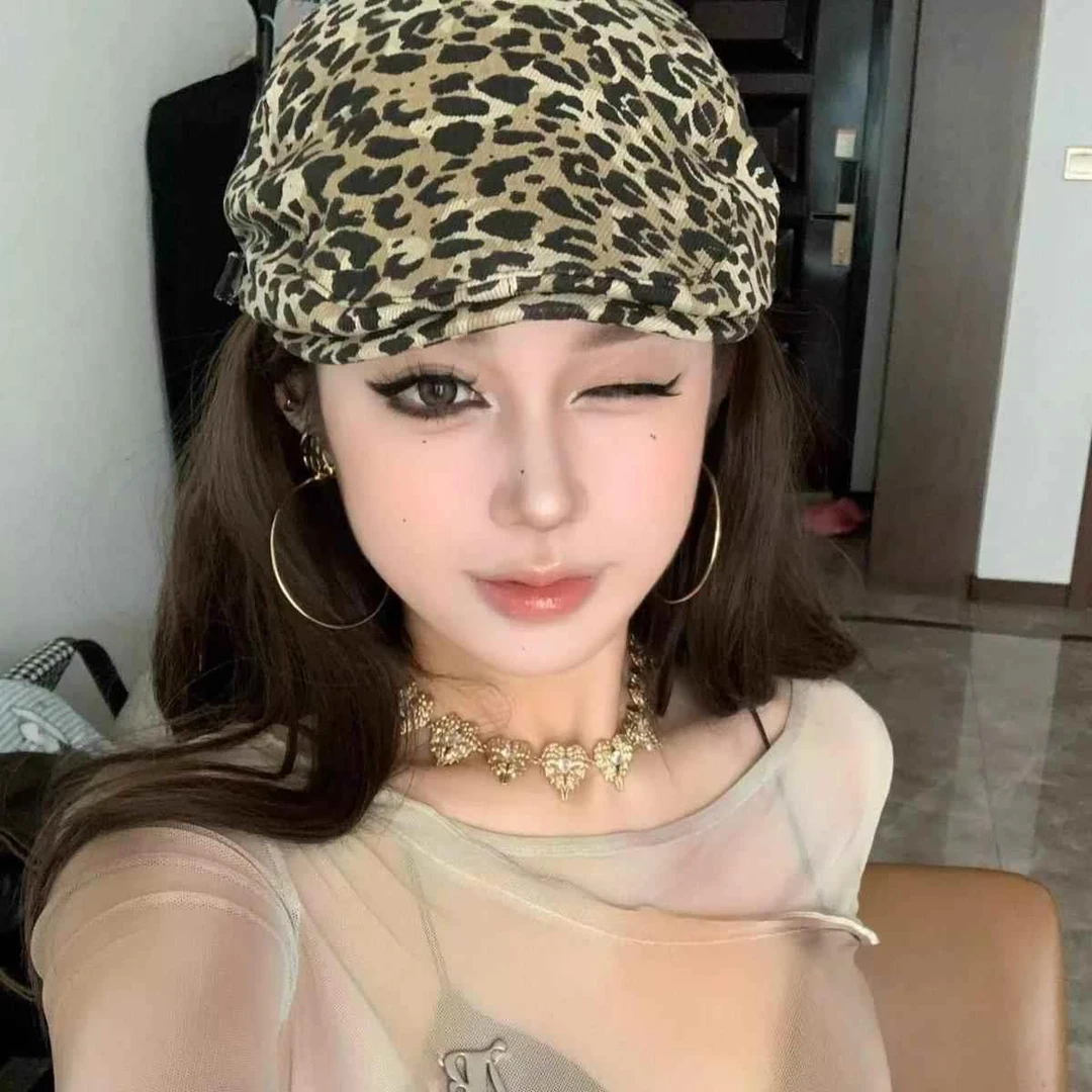y2k复古豹纹前进帽女士春秋薄款帽子大头围显脸小辣妹贝雷帽新款