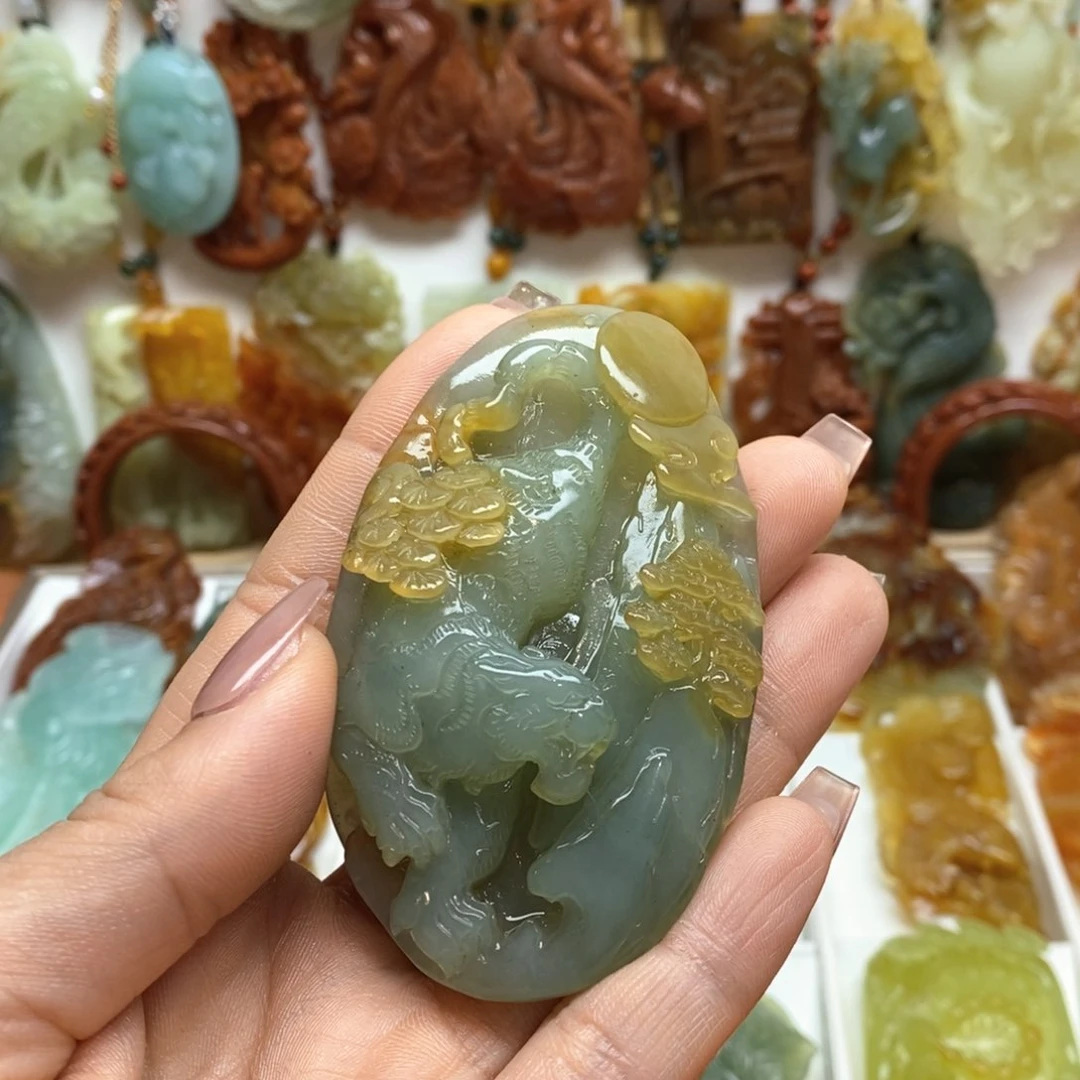 蛇纹石玉颈饰未镶嵌幽*