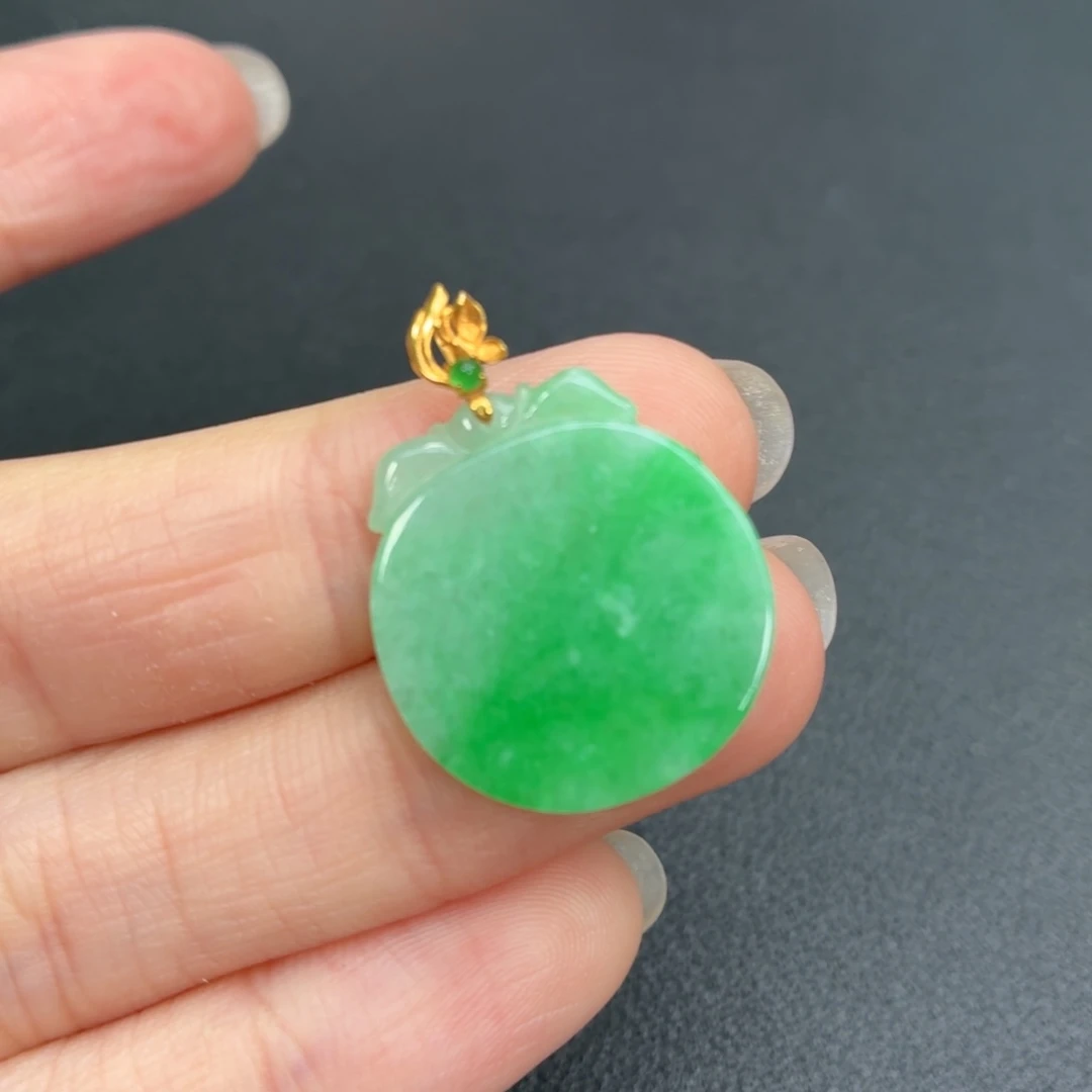 翡翠18K金镶嵌颈饰