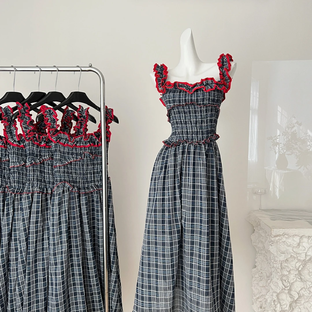 夏季藏蓝色木耳边一字肩撞色吊带连衣裙长裙