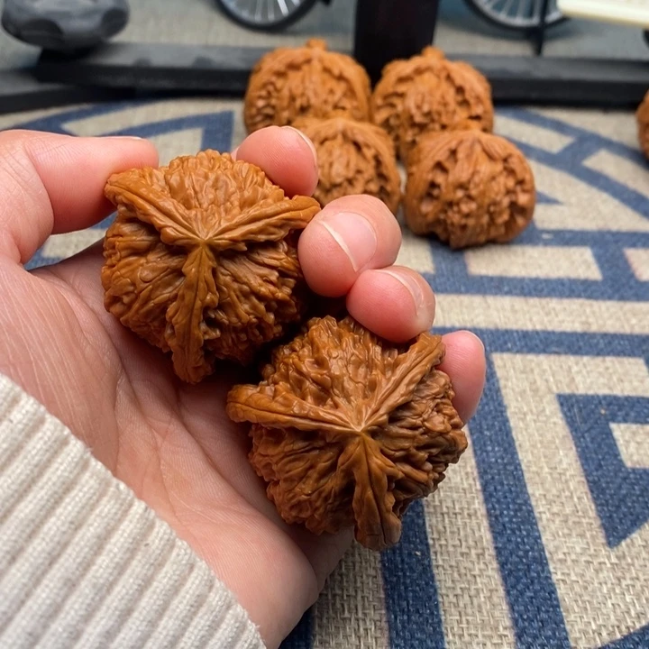 吊坠文玩核桃那*次三棱