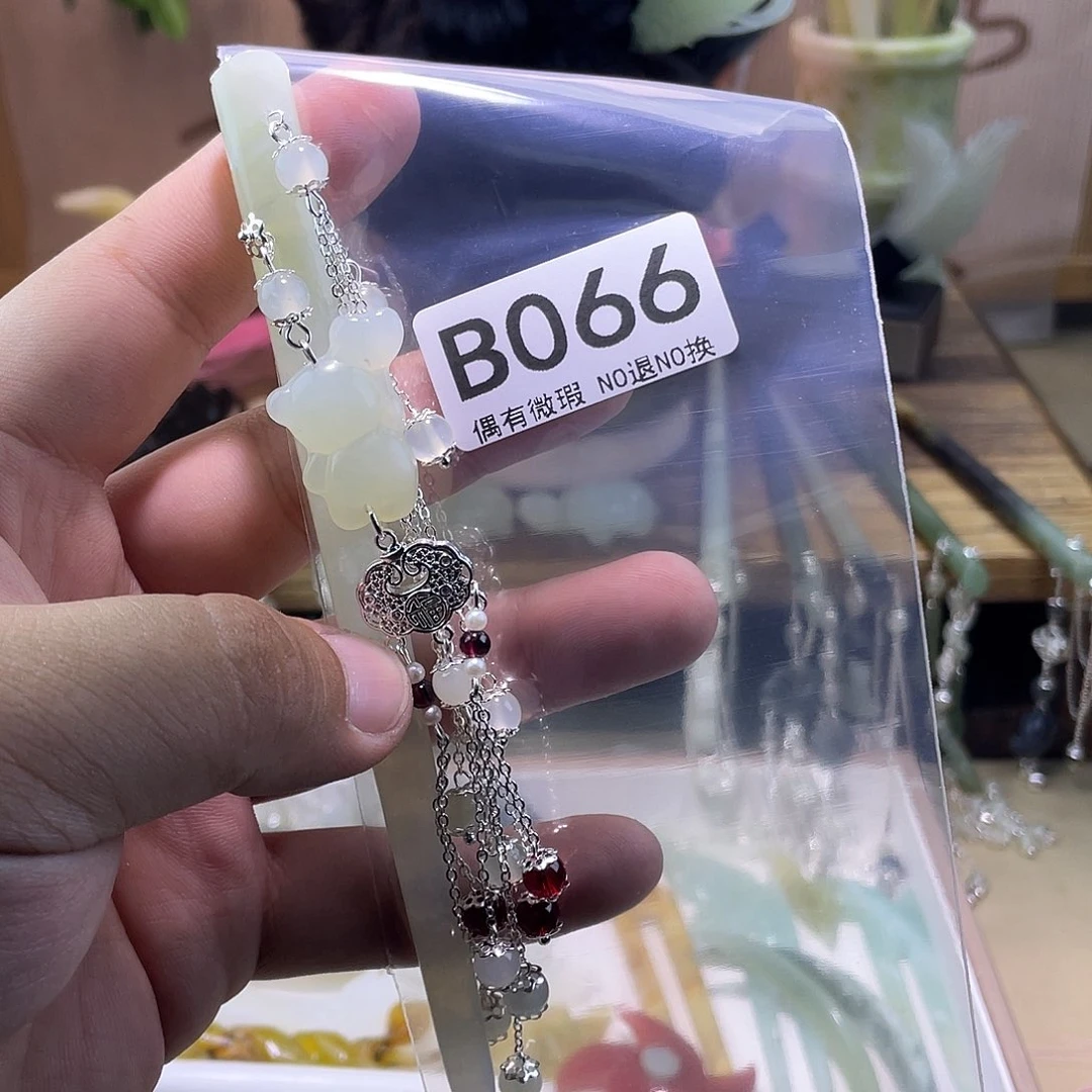 蛇纹石玉发饰未镶嵌不****猫