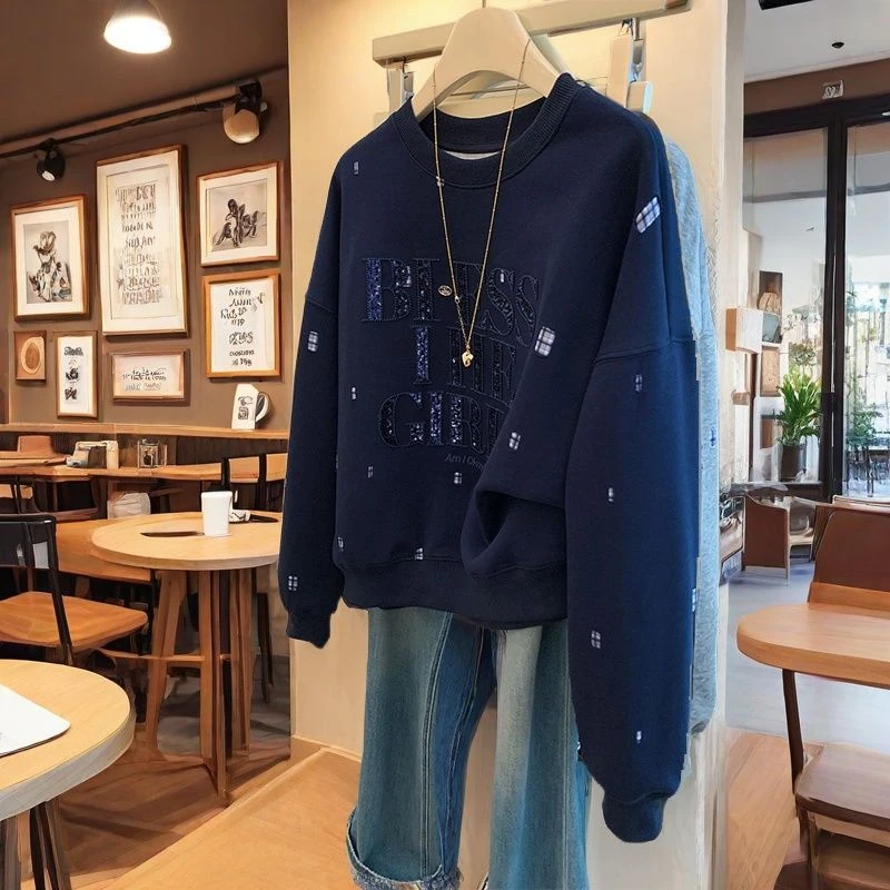 胖MM特大码300斤秋季重工刺绣字母圆领套头卫衣女宽松休闲上衣