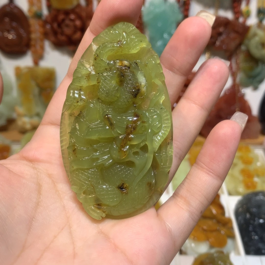 未镶嵌蛇纹石玉颈饰
