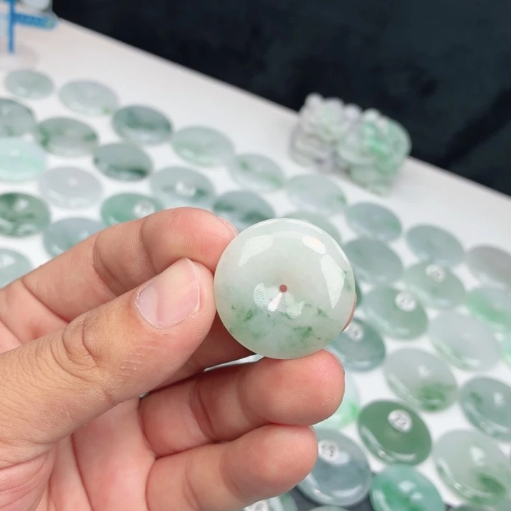 翡翠未镶嵌颈饰缅甸天然A货翡翠30-7.2