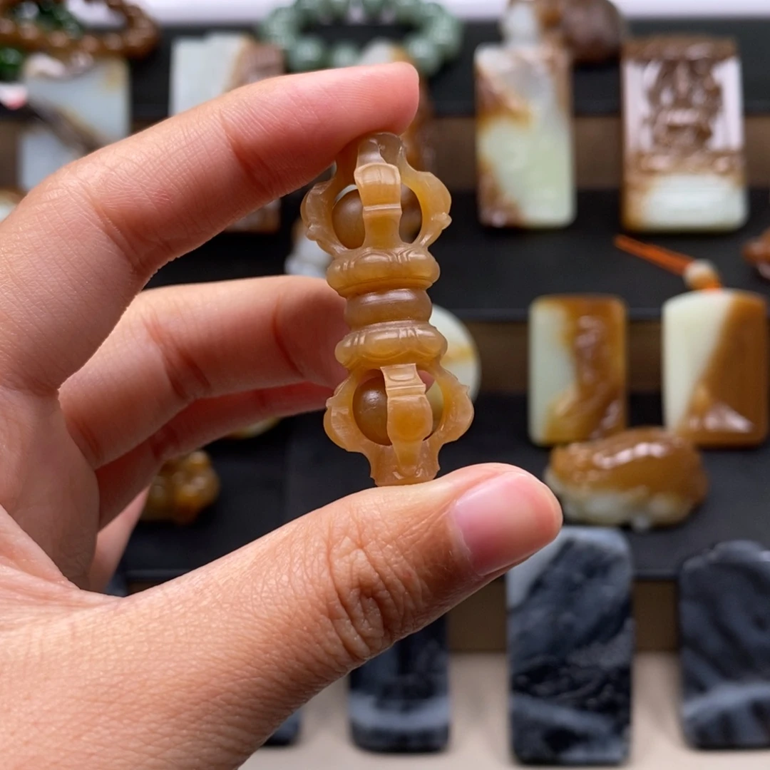 未镶嵌和田玉挂件