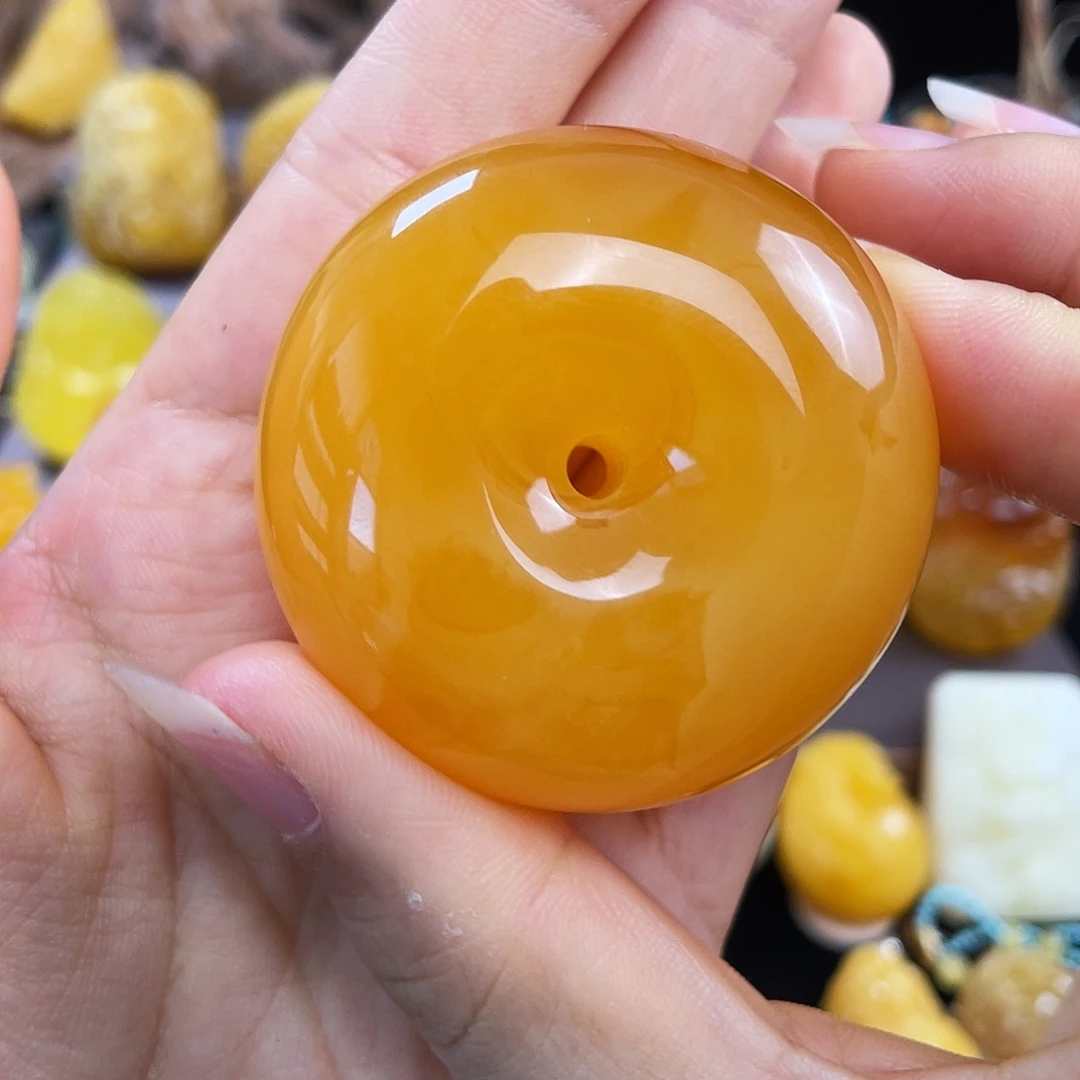 琥珀未镶嵌珠宝奇石