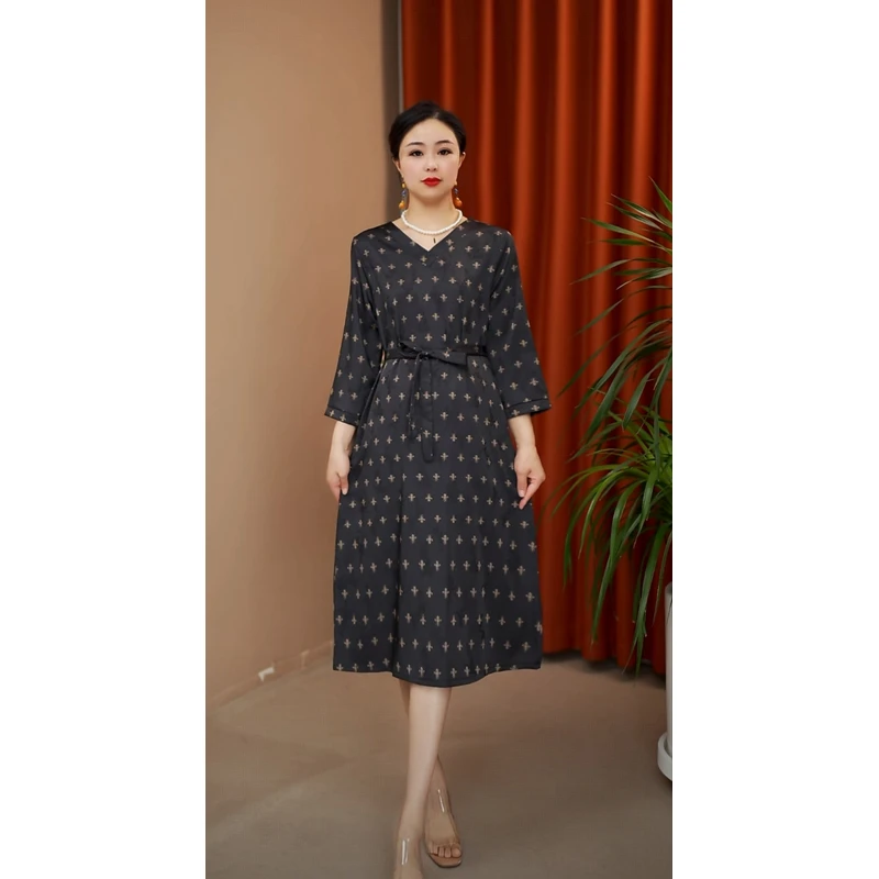 小蜜蜂YJ3076妈妈装气质中长款连衣裙