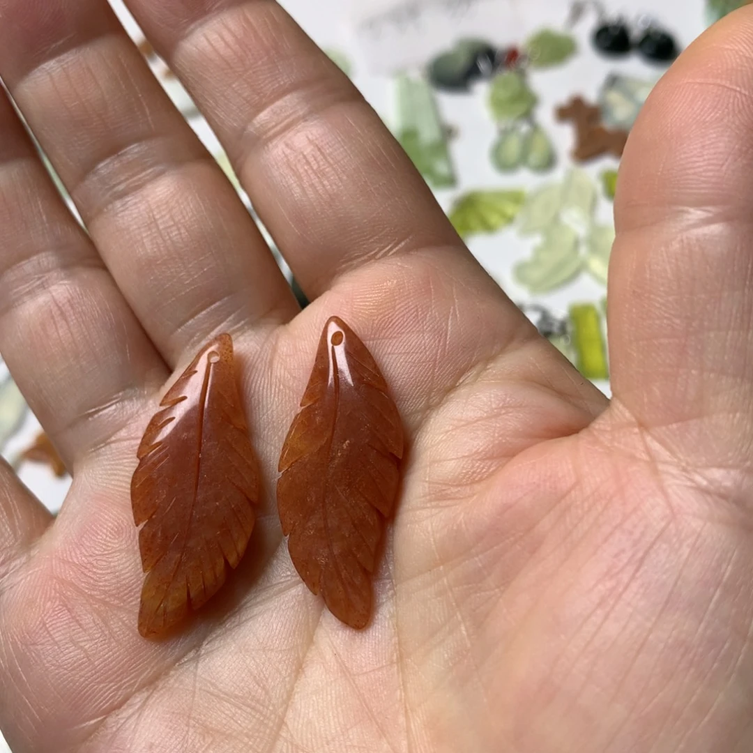 蛇纹石玉未镶嵌耳坠