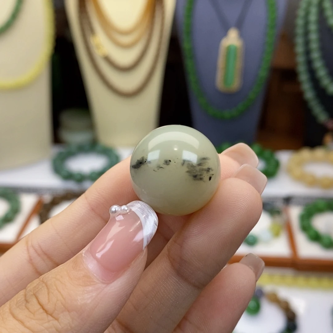 t***9和田玉未镶嵌吊坠(不含链)卡20