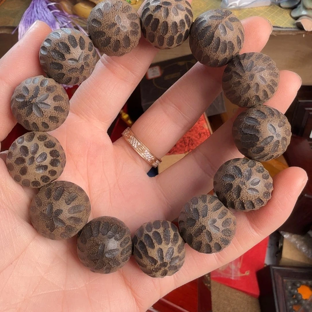 滴血莲花菩提吊坠