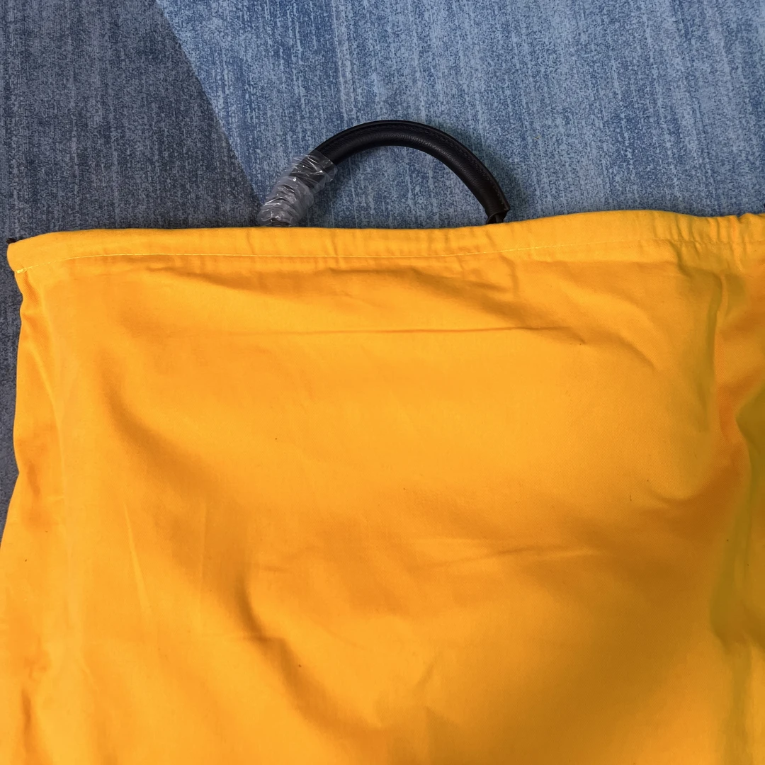 TG四方双肩背包包