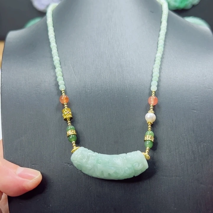 颈饰未镶嵌翡翠项链