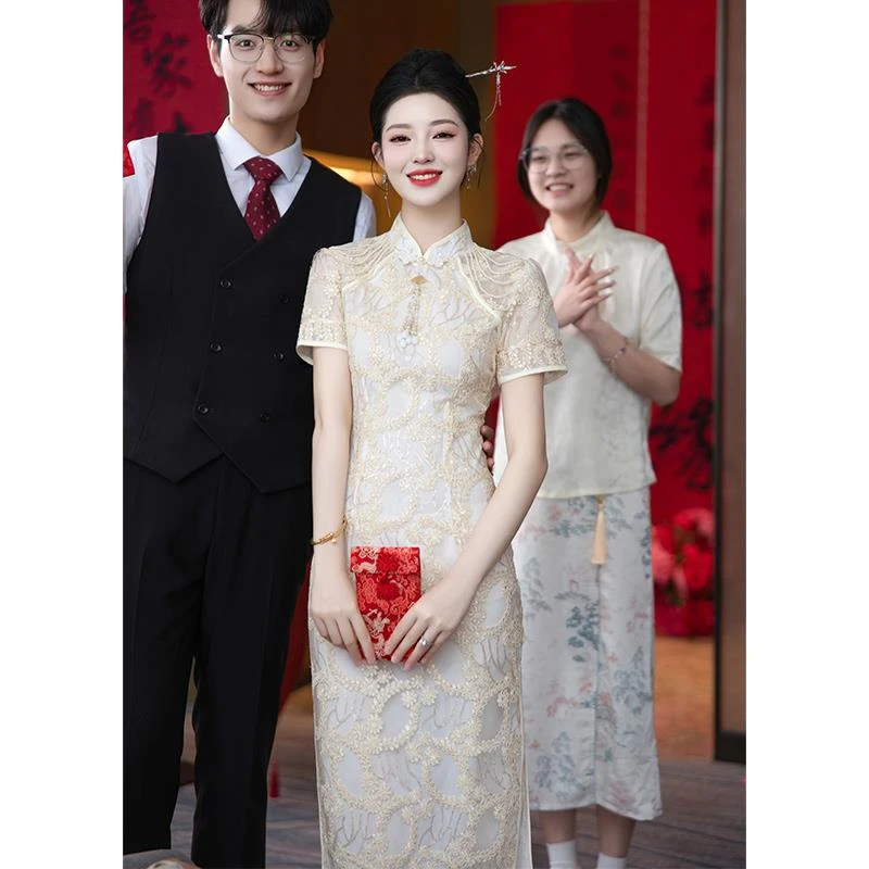 蕾丝敬酒服新娘订婚礼服2025新款高级感连衣裙中式旗袍修身回门服