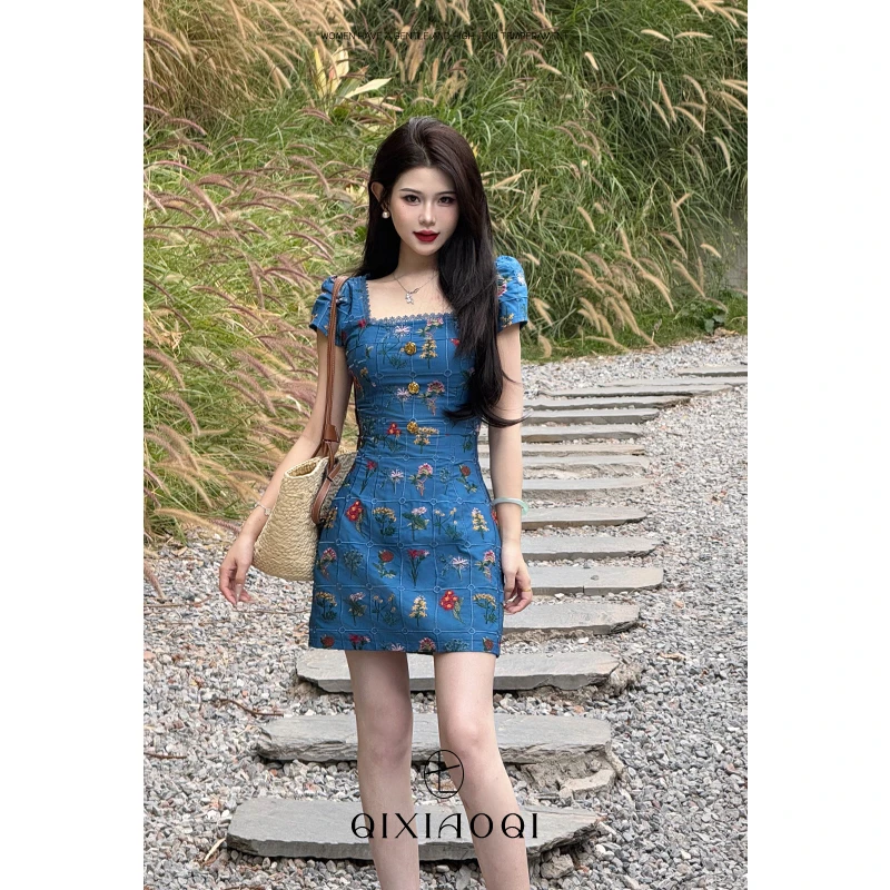七小七Sicily【绮花秘境】法式重工方领刺绣泡泡袖连衣裙短款女