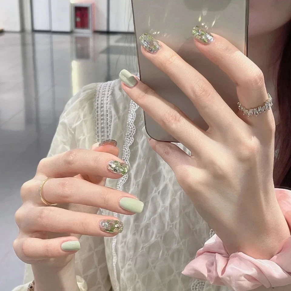 李佳琪推荐】-奶油绿闪严选色大亮片假指甲片手工光疗穿戴美甲贴