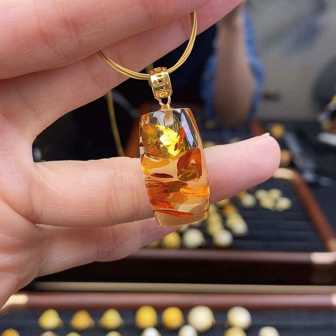 琥珀未镶嵌裸石成品