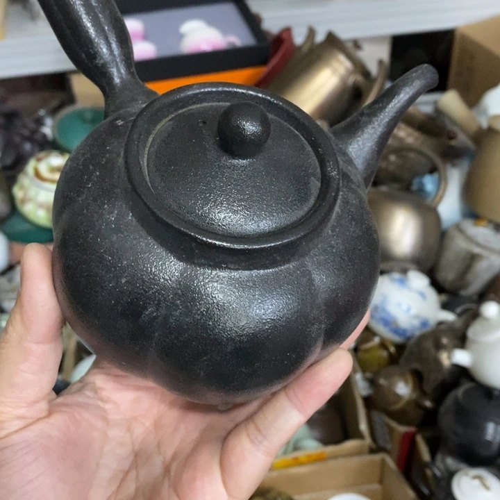 陶瓷艺术品及陶瓷壶