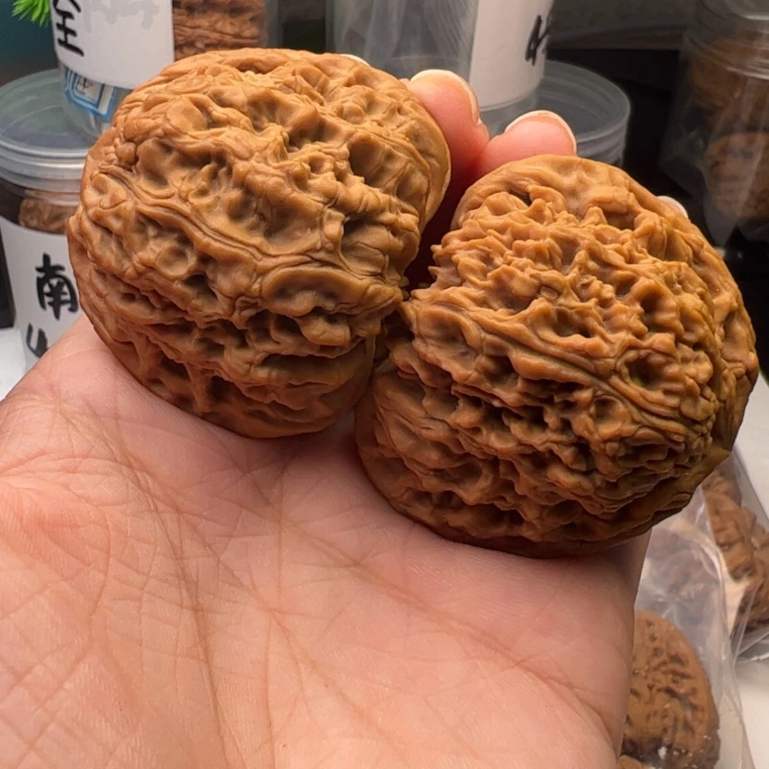 文玩核桃吊坠南疆45